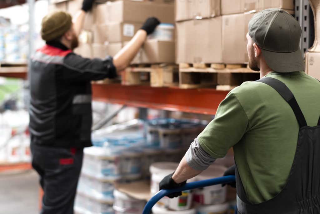 people-working-together-warehouse